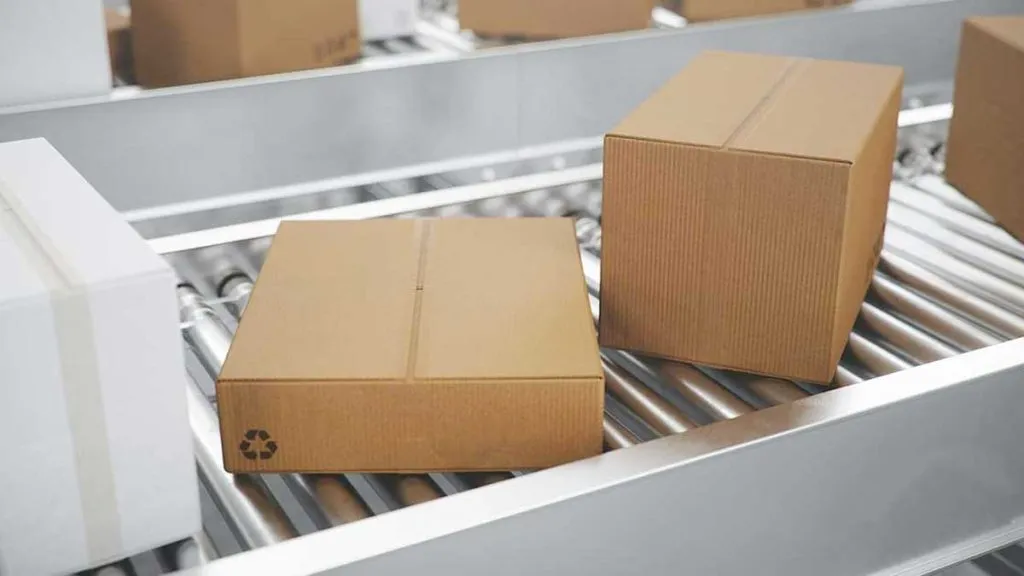 Milloin verkkokaupan logistiikka kannattaa ulkoistaa? Päätösopas pienelle ja kasvavalle verkkokaupalle